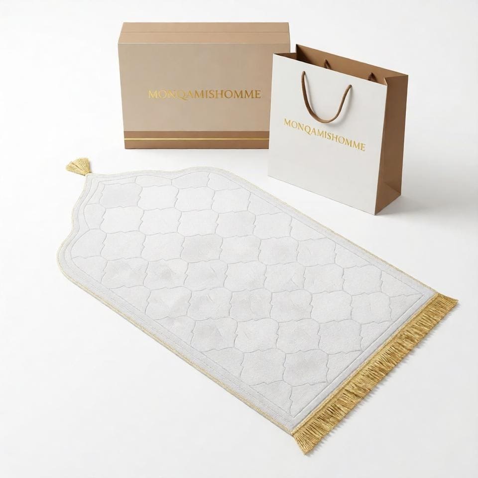 Tapis de prière en velours épais blanc pour homme, design unisexe, confort et élégance pour la prière.